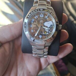 Snoopy auto watch limited edition
